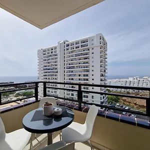 https://cozy-aprtmnt-with-ocean-view.adeje-hotels.com