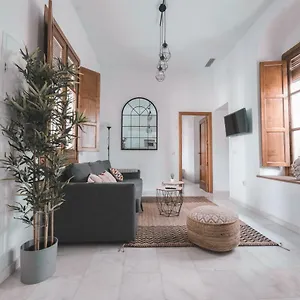 https://luxury-new-apartment-corredera.es-andalucia.com